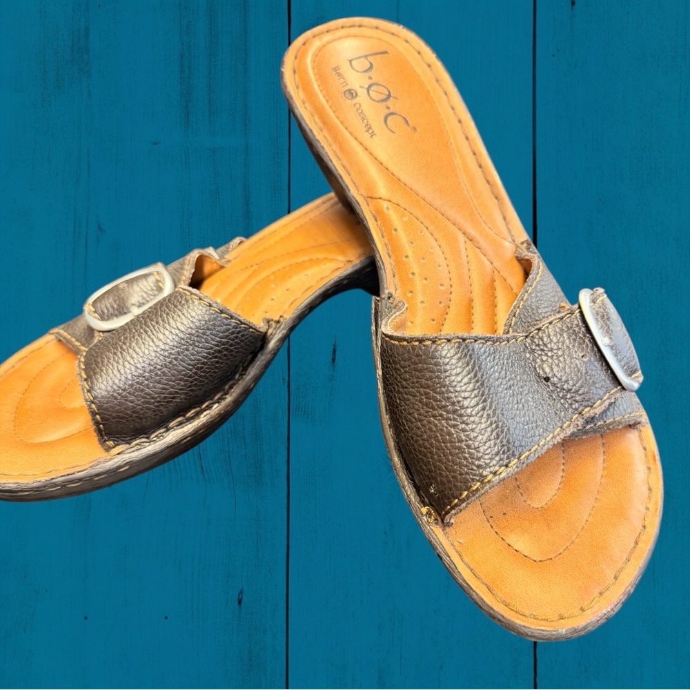 GUC Born Leather Slide Size 8